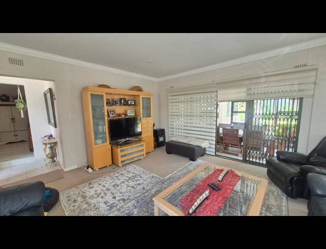 3 BEDROOM HOUSE FOR SALE IN LITTLE FALLS